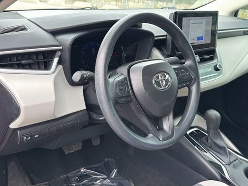 Certified 2026 Toyota Corolla LE FWD image 22
