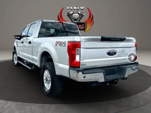 Used 2019 Ford F250 XLT w/ XLT Value Package AWD/4WD image 5