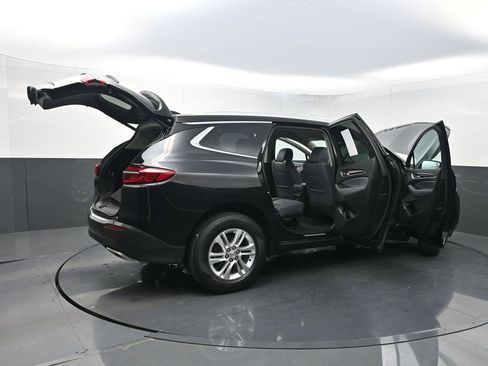 Used 2020 Buick Enclave Essence image 38