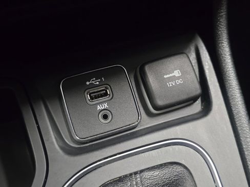 Used 2020 Jeep Cherokee Latitude image 27