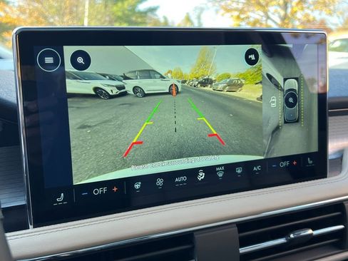 New 2026 Lincoln Corsair Premiere image 19