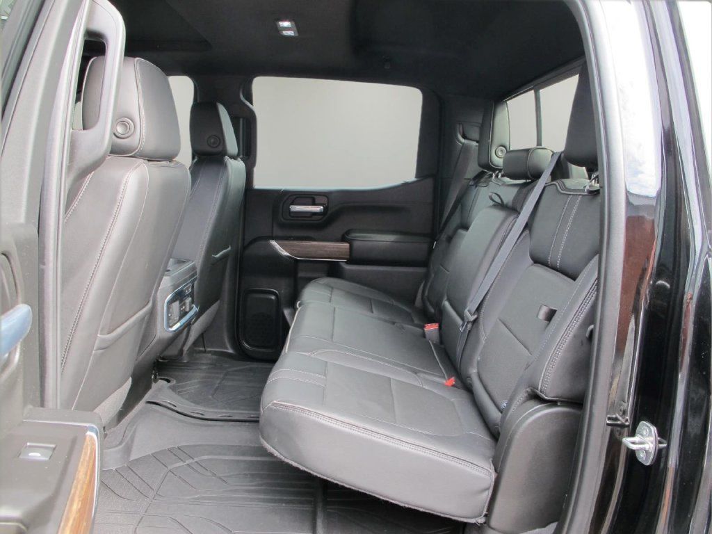 Used 2021 Chevrolet Silverado 1500 High Country w/ Technology Package AWD/4WD image 23