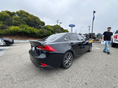Used 2017 Lexus IS 350 F Sport RWD image 6