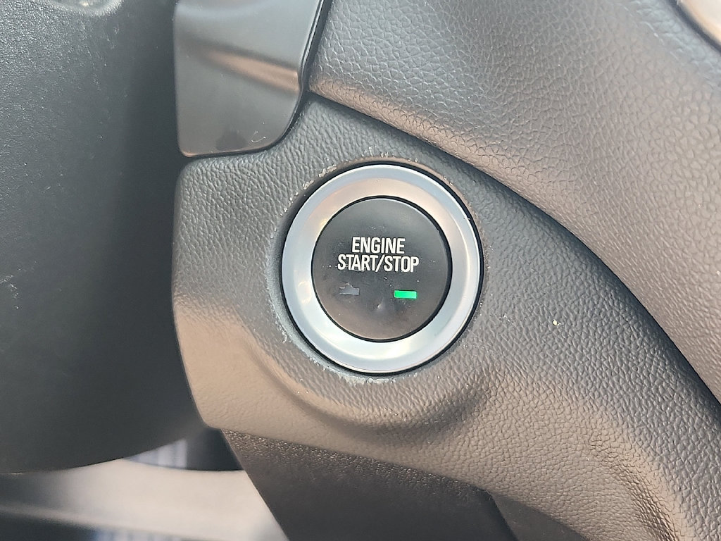 Used 2019 Chevrolet Equinox LT FWD image 19