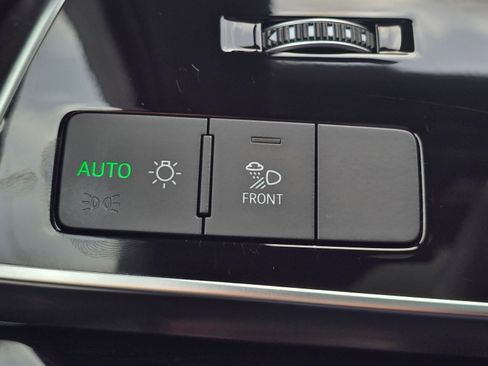 Used 2023 Audi Q7 2.0T Premium Plus AWD/4WD image 39