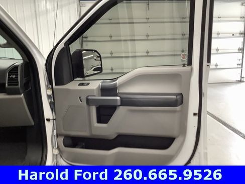 Used 2018 Ford F150 XLT w/ Equipment Group 302A Luxury image 10