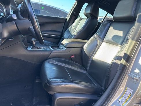 Used 2020 Dodge Charger SXT w/ Leather Interior Group image 11