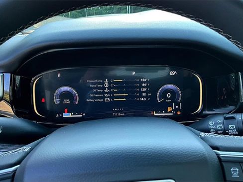 Used 2022 Jeep Wagoneer Series III image 12