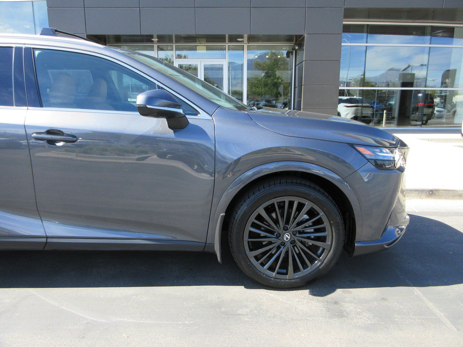Used 2026 Lexus RX 350h w/ Convenience Package AWD/4WD image 12