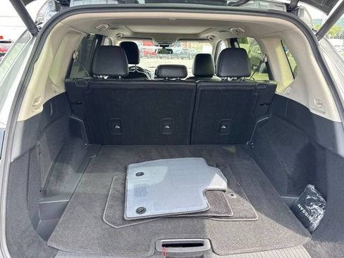 Certified 2023 Nissan Rogue SV w/ SV Premium B Package AWD/4WD image 13