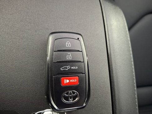 New 2026 Toyota Highlander XLE AWD/4WD image 15