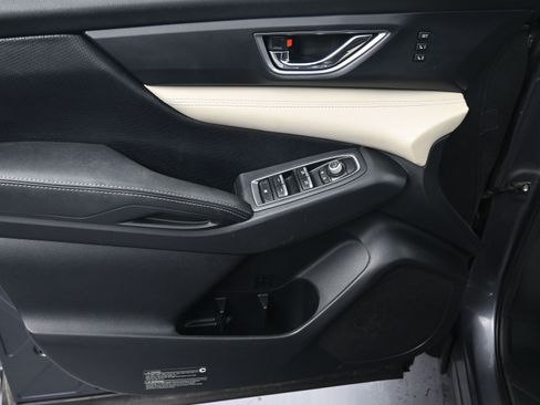 Used 2022 Subaru Ascent Limited image 16