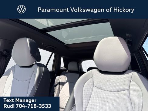New 2026 Volkswagen Tiguan SE R-Line FWD image 32