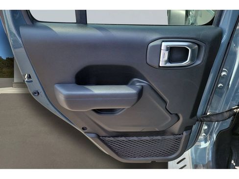 Used 2024 Jeep Wrangler Unlimited Sport AWD/4WD image 26