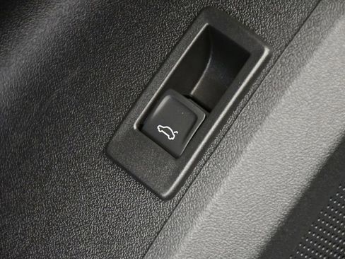 Used 2025 Audi Q5 Premium Plus w/ Premium Plus image 35