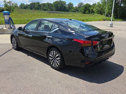 Used 2025 Nissan Altima 2.5 SV