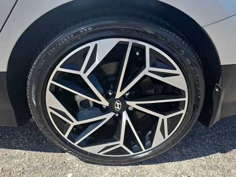Used 2024 Hyundai Ioniq 6 SEL RWD image 35