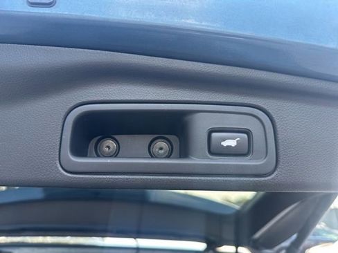 Used 2017 Honda Pilot Touring image 10