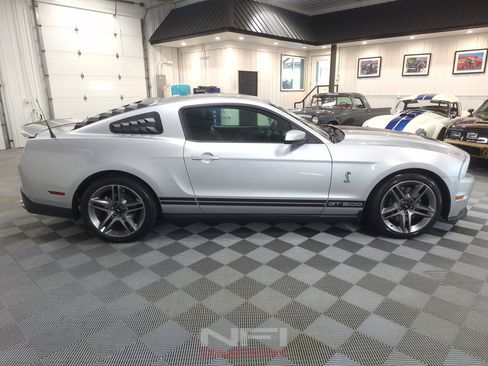 Used 2012 Ford Mustang Shelby GT500 RWD image 7