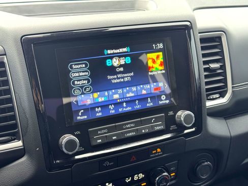 Used 2024 Nissan Frontier SL w/ Technology Package image 28