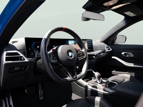 Used 2025 BMW M3 Competition AWD/4WD image 25