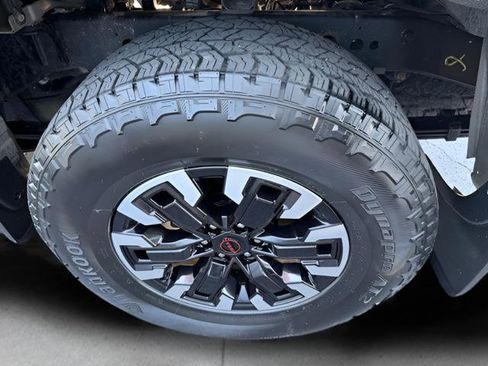 Certified 2024 Nissan Frontier PRO-4X w/ Pro Convenience Package AWD/4WD image 36