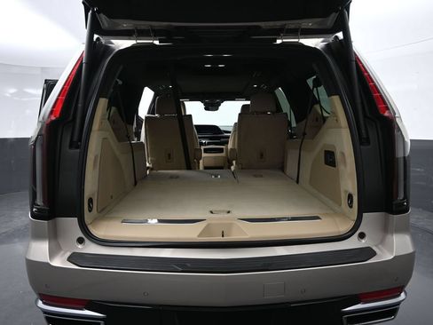 Certified 2024 Cadillac Escalade ESV Premium Luxury AWD/4WD image 20