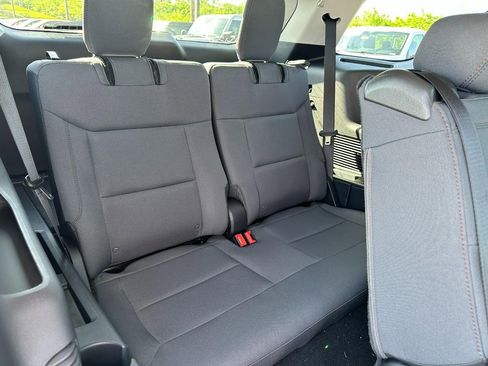 New 2026 Ford Explorer Active AWD/4WD image 4