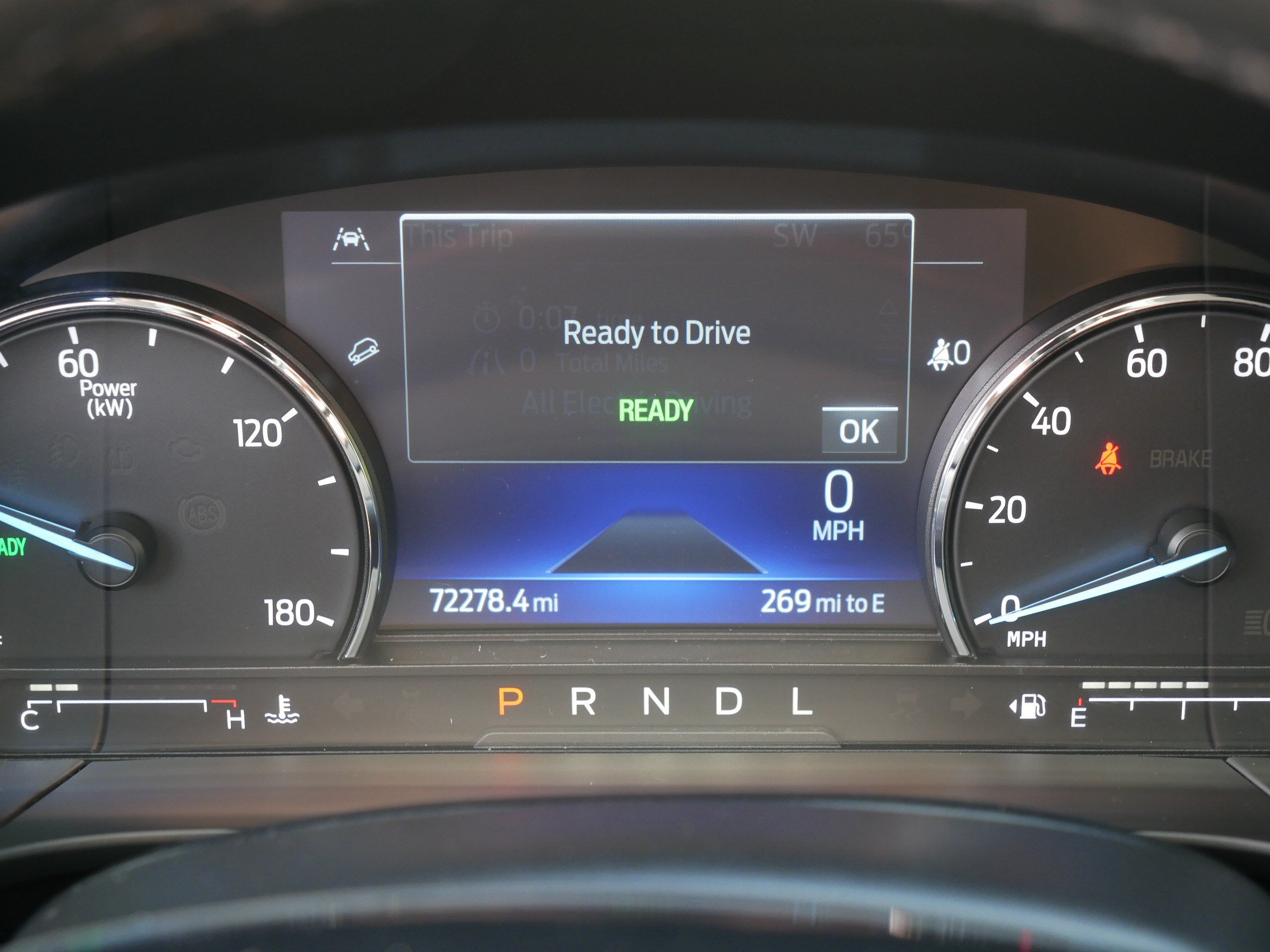Used 2021 Ford Escape SEL w/ Class II Trailer Tow Package AWD/4WD image 21