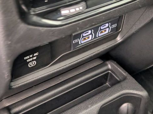 Used 2023 Jeep Grand Cherokee L Limited w/ Black Appearance Package RWD image 27