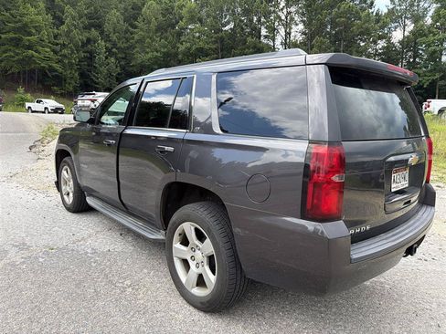 Used 2017 Chevrolet Tahoe LT RWD image 3