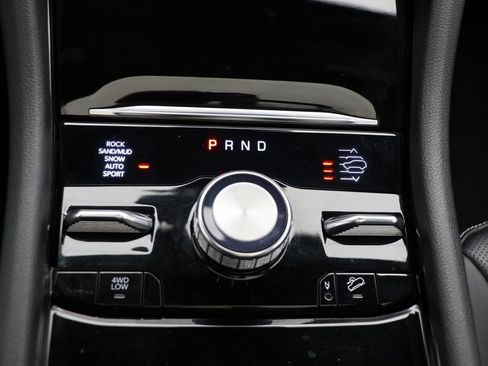 Used 2022 Jeep Grand Cherokee Overland image 26