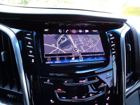 Used 2019 Cadillac Escalade ESV Platinum AWD/4WD image 12