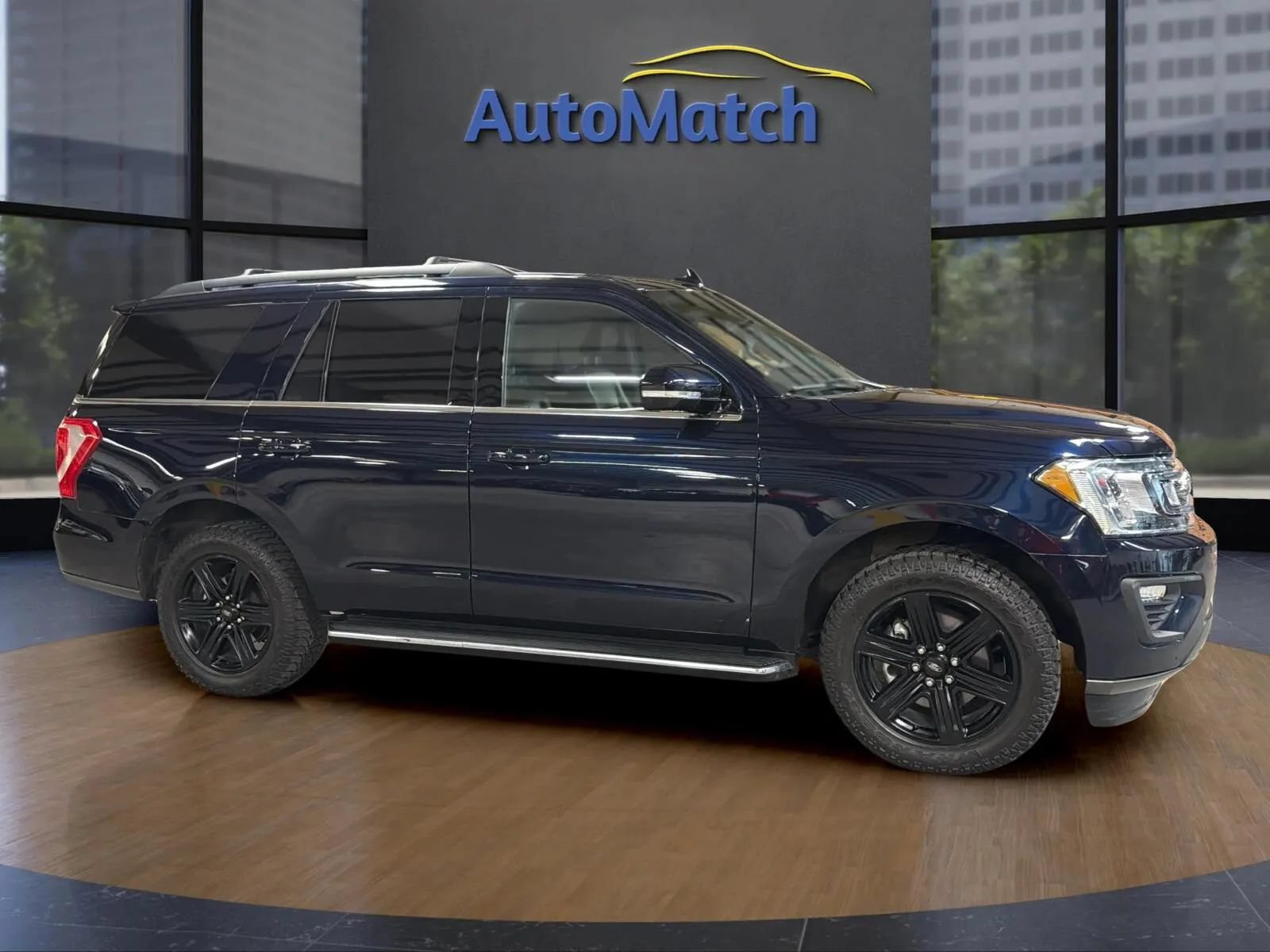 Used 2021 Ford Expedition XLT AWD/4WD image 14