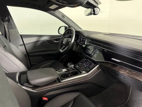 Used 2021 Audi Q8 Premium Plus w/ Premium Plus Package AWD/4WD image 32