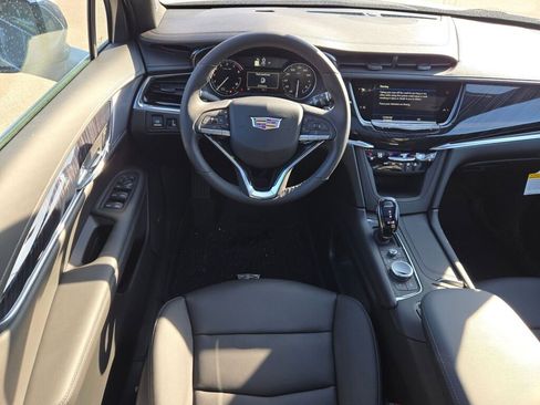 New 2025 Cadillac XT6 Premium Luxury w/ LPO, Floor Liner Package image 21