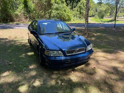 Used 2000 Volvo S40 image 3