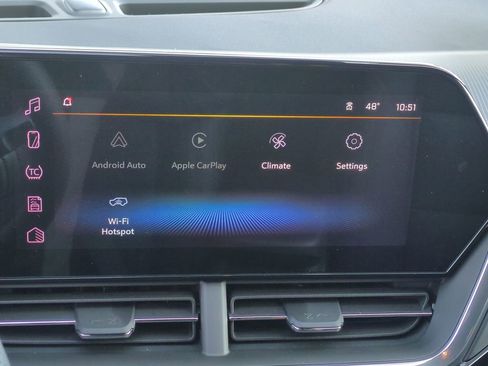 New 2026 Chevrolet Trax RS w/ Sunroof Package FWD image 17