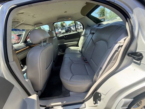 Used 1998 Lincoln Continental FWD image 55