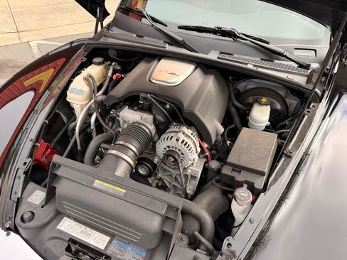 Used 2003 Chevrolet SSR w/ Preferred Equipment Group image 11