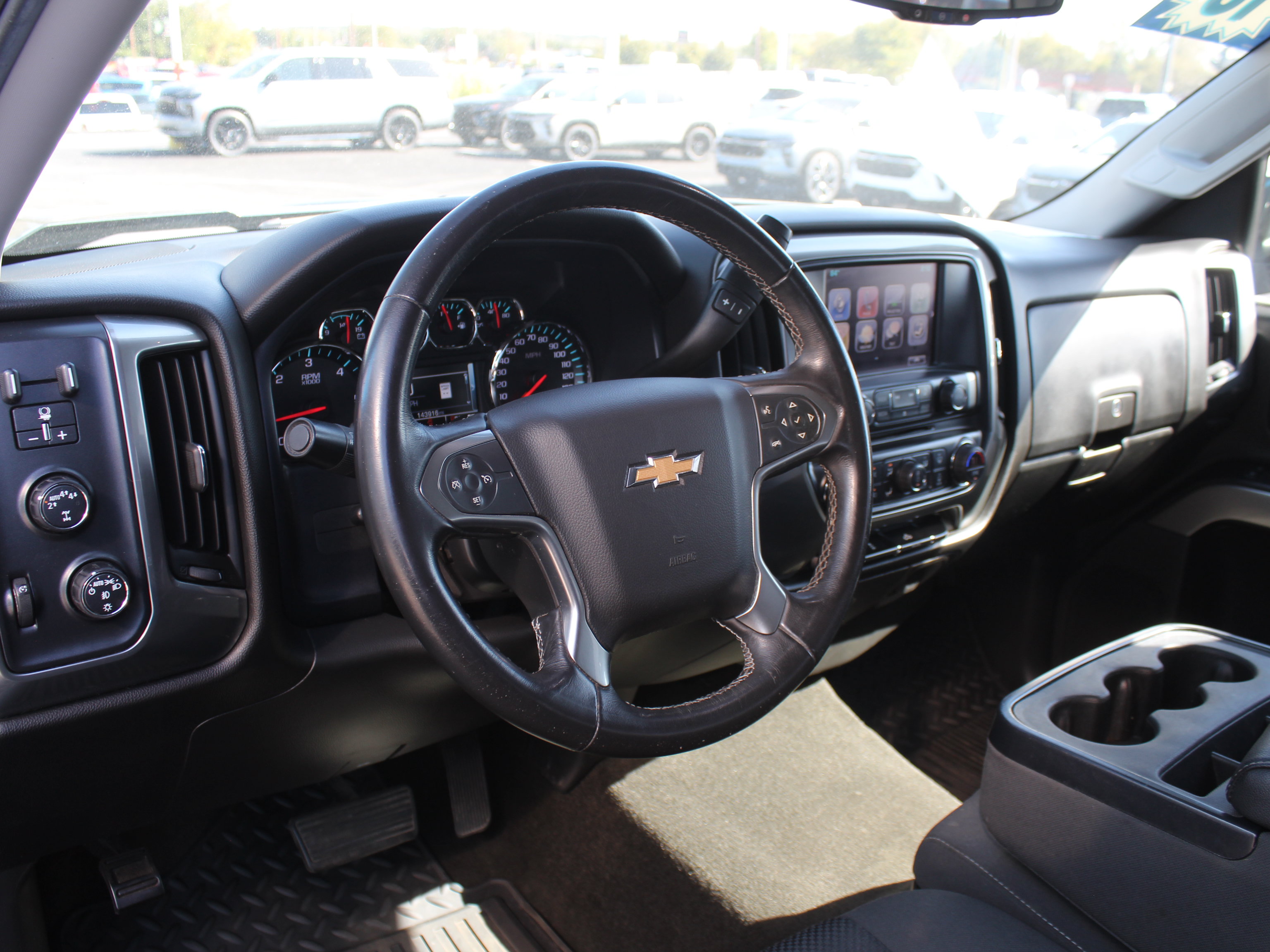 Used 2018 Chevrolet Silverado 1500 LT w/ All Star Edition AWD/4WD image 14