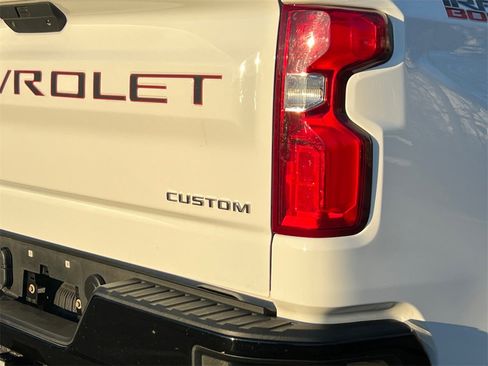 Used 2019 Chevrolet Silverado 1500 Custom Trail Boss image 6