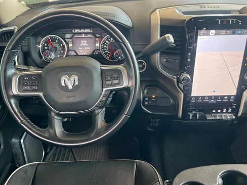 Used 2022 RAM 3500 Laramie AWD/4WD image 14