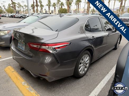 Used 2020 Toyota Camry LE w/ Carpet Mat Package image 19