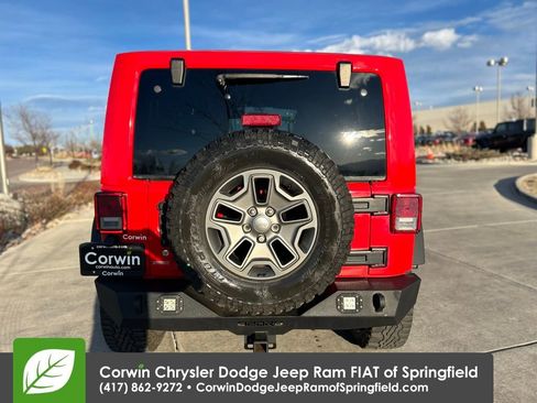 Used 2018 Jeep Wrangler Rubicon w/ Connectivity Group AWD/4WD image 6