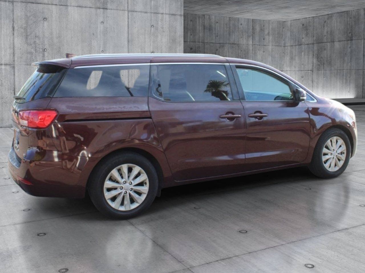 Used 2018 Kia Sedona EX FWD image 5