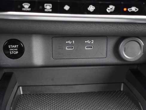 Used 2025 Nissan Rogue SV FWD image 10