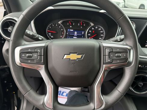 Used 2022 Chevrolet Blazer LT image 14