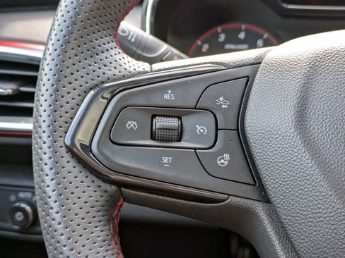 Used 2023 Chevrolet TrailBlazer RS w/ Sun and Liftgate Package image 28