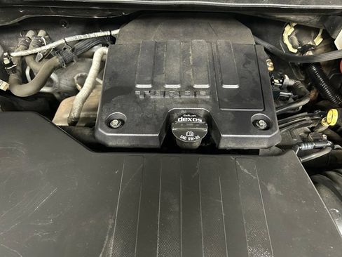 Used 2021 Chevrolet Silverado 1500 Custom AWD/4WD image 10
